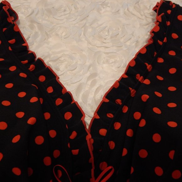 Gobar Polka Dot Swinsuit - Picture 3 of 4